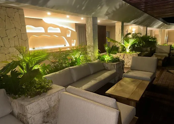 Private Jacuzzi Jungle View In La Veleta